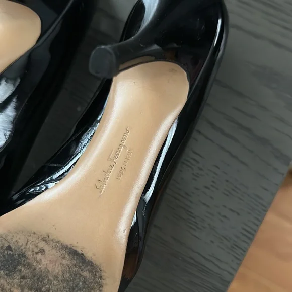 Salvadore ferragamo heels - Picture 7 of 8